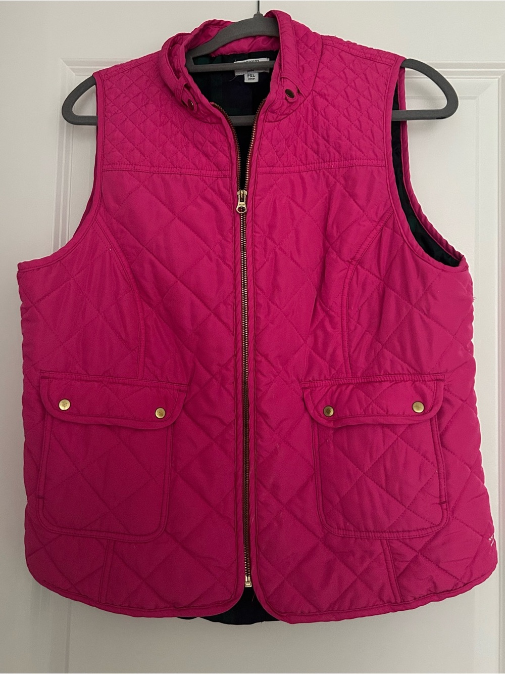 crown & ivy Quilted Hot Pink Vest with Snap Pockets